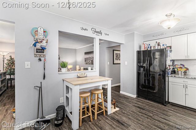 7261 Voerner Avenue, Center Line, MI 48015