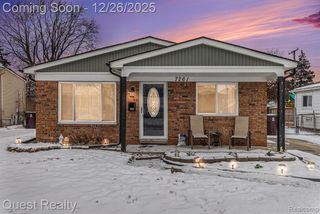 7261 Voerner Avenue, Center Line, MI 48015