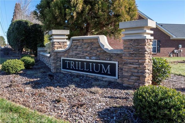 2082 Hibiscus Lane, Kernersville, NC 27284