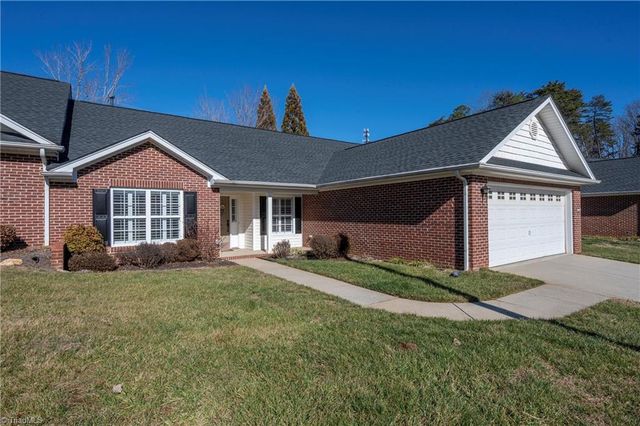 2082 Hibiscus Lane, Kernersville, NC 27284