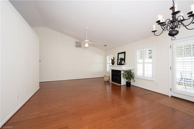 2082 Hibiscus Lane, Kernersville, NC 27284