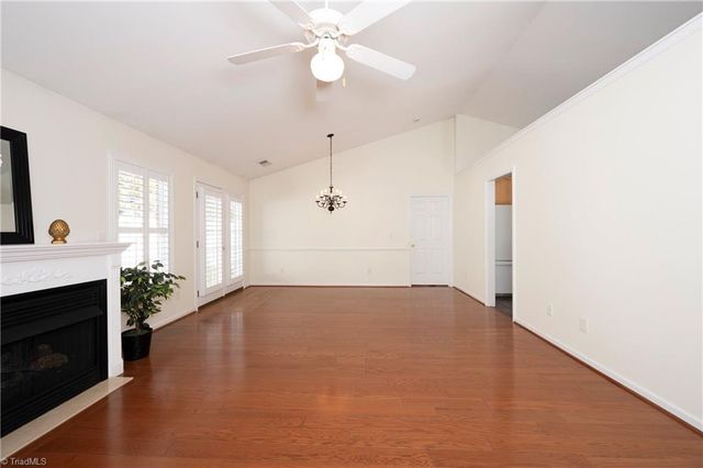 2082 Hibiscus Lane, Kernersville, NC 27284