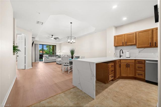 15121 Laguna DR 102, Fort Myers, FL 33908