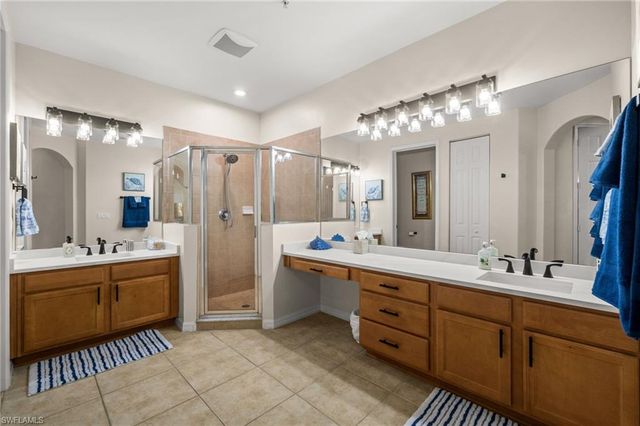 15121 Laguna DR 102, Fort Myers, FL 33908