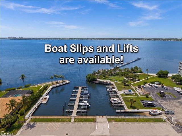 15121 Laguna DR 102, Fort Myers, FL 33908