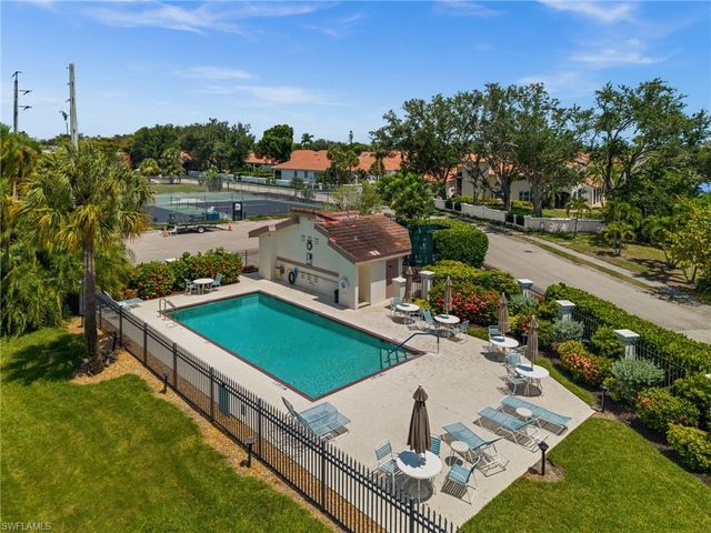 15121 Laguna DR 102, Fort Myers, FL 33908