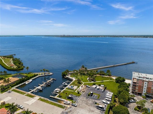15121 Laguna DR 102, Fort Myers, FL 33908