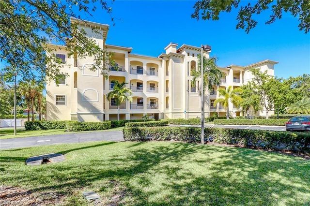 15121 Laguna DR 102, Fort Myers, FL 33908