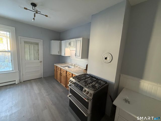 240 Madison Avenue 2, Bridgeport, CT 06604