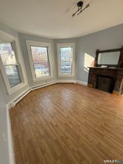 240 Madison Avenue 2, Bridgeport, CT 06604