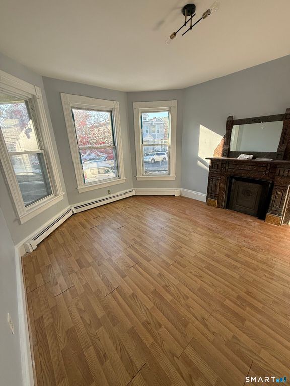 240 Madison Avenue 2, Bridgeport, CT 06604