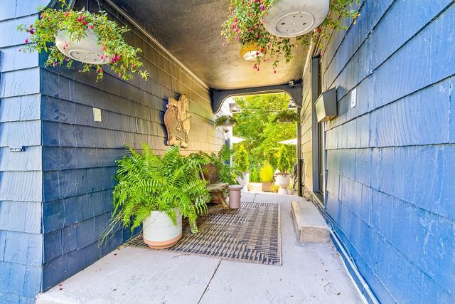 22 Mabelle St, Worcester, MA 01602