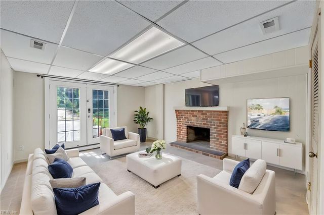 12911 Fitzhugh DR, Newport News, VA 23602