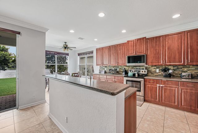 160 Belle Grove Lane, West Palm Beach, FL 33411