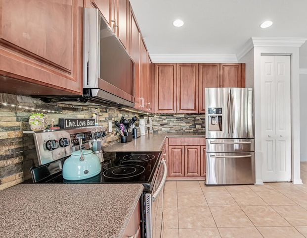 160 Belle Grove Lane, West Palm Beach, FL 33411