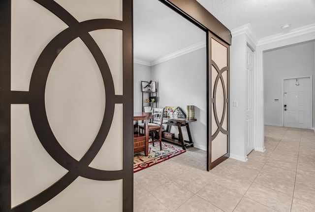 160 Belle Grove Lane, West Palm Beach, FL 33411