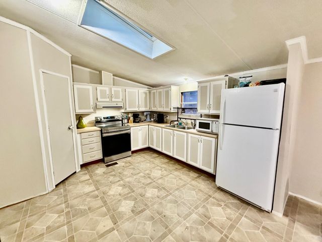 225 Sugar River Drive, Claremont, NH 03743