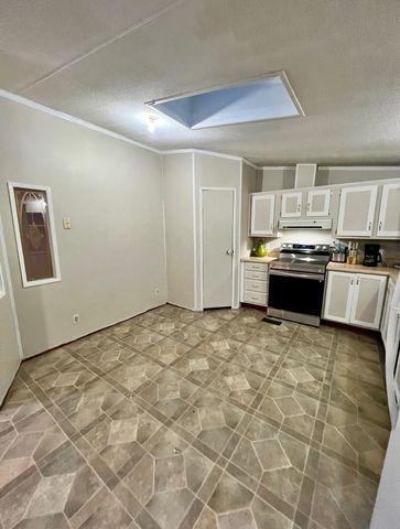 225 Sugar River Drive, Claremont, NH 03743