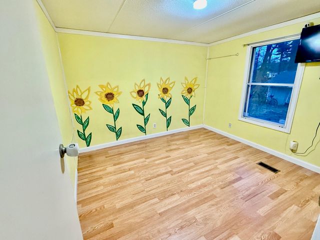 225 Sugar River Drive, Claremont, NH 03743