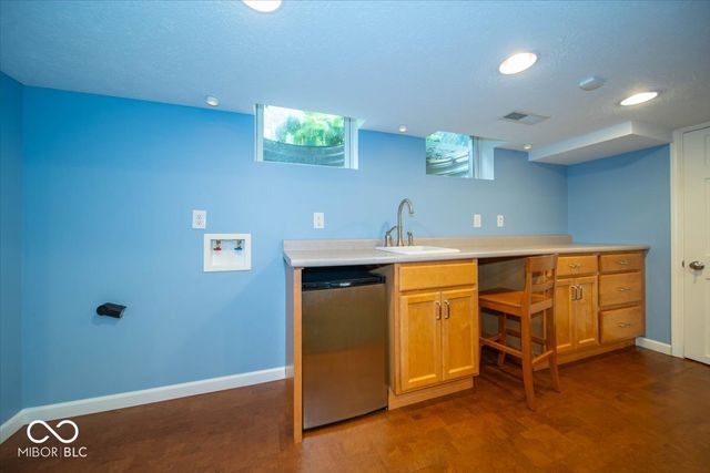 3915 Winding Way, Indianapolis, IN 46220