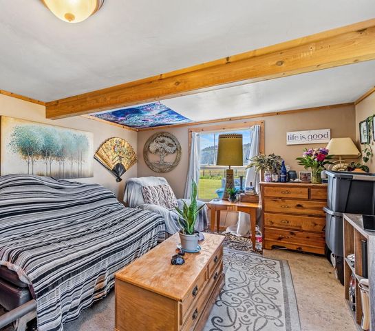 984 Tennyson Avenue, Ferndale, CA 95536