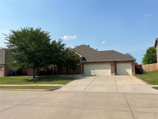 2413 Bridgeport Drive, Little Elm, TX 75068