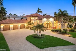 5727 Yardarm CT, Cape Coral, FL 33914