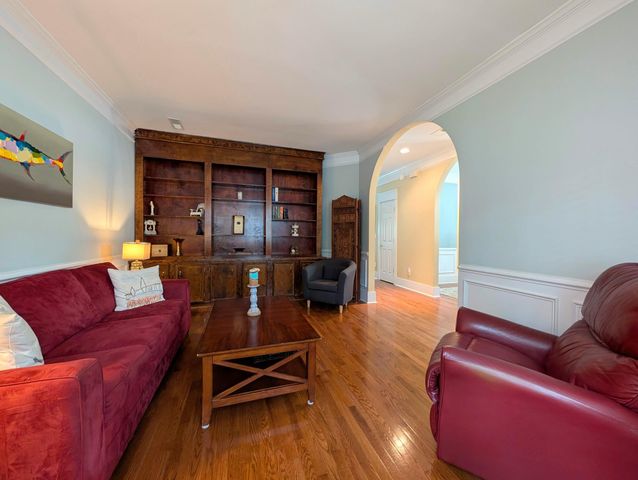 1920 Oak Tree Lane, Mount Pleasant, SC 29464
