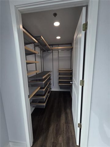 3338 Peachtree NE Road 1809, Atlanta, GA 30326