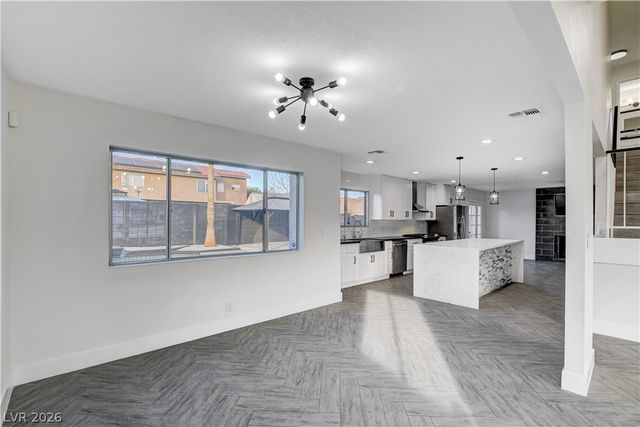 7664 Hernando Drive, Las Vegas, NV 89147