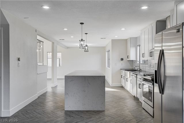 7664 Hernando Drive, Las Vegas, NV 89147