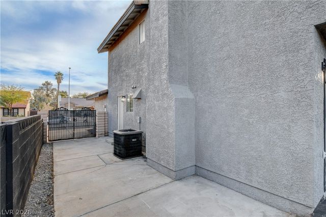 7664 Hernando Drive, Las Vegas, NV 89147