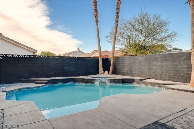 7664 Hernando Drive, Las Vegas, NV 89147