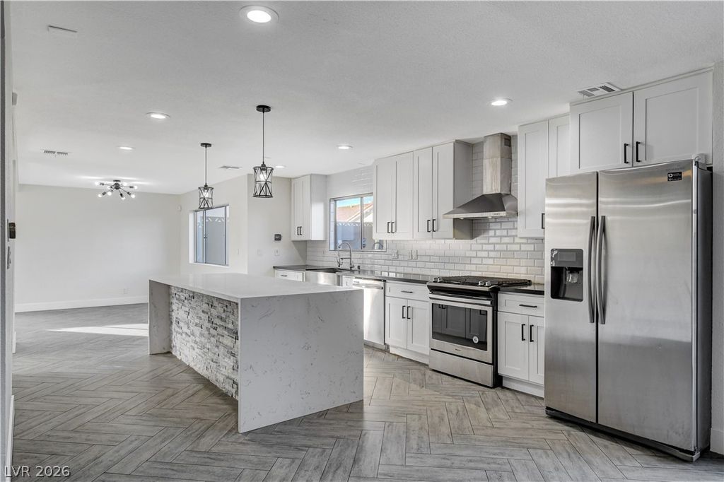 7664 Hernando Drive, Las Vegas, NV 89147