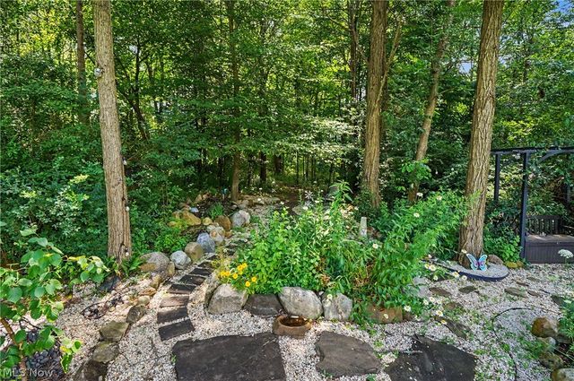952 Ravenna Road, Kent, OH 44240