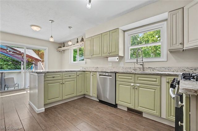 952 Ravenna Road, Kent, OH 44240