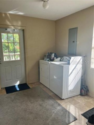 119 N ORANGE AVENUE 2B, Deland, FL 32720