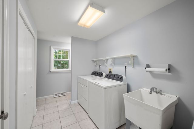 11 Fairways Drive, Harwich, MA 02645