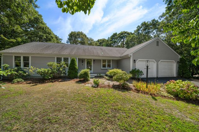 11 Fairways Drive, Harwich, MA 02645