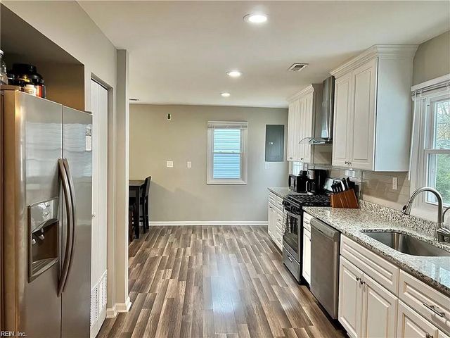 15 E Walker RD, Hampton, VA 23666