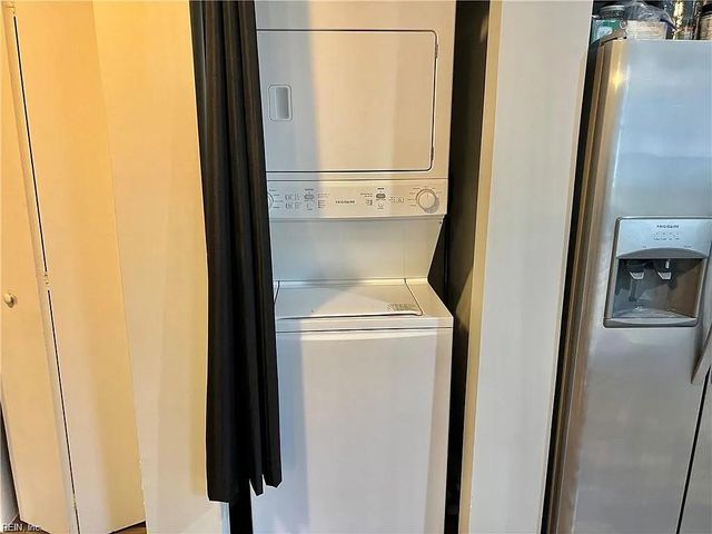 15 E Walker RD, Hampton, VA 23666