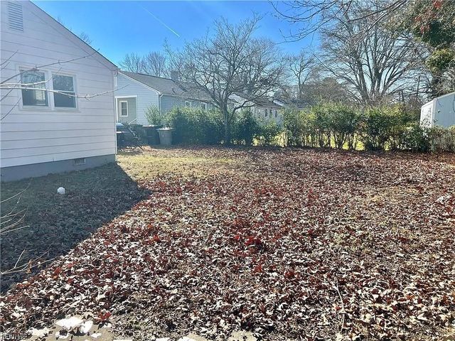 15 E Walker RD, Hampton, VA 23666