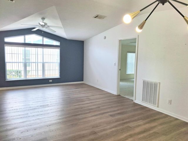 3237 Scarlet Tanager Court, Port St Lucie, FL 34952