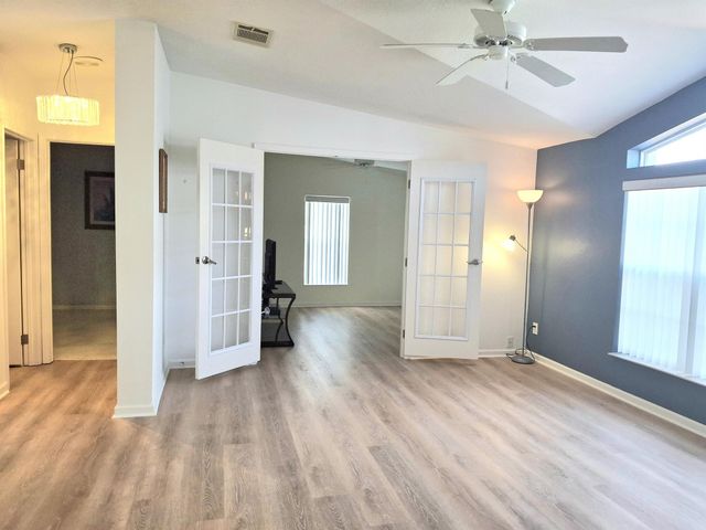 3237 Scarlet Tanager Court, Port St Lucie, FL 34952