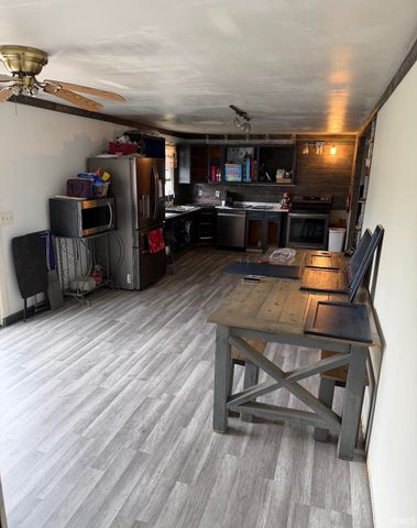 6301 W Mcarthur Lane, Muncie, IN 47304