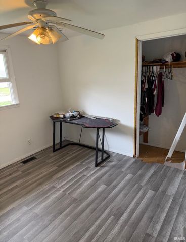 6301 W Mcarthur Lane, Muncie, IN 47304