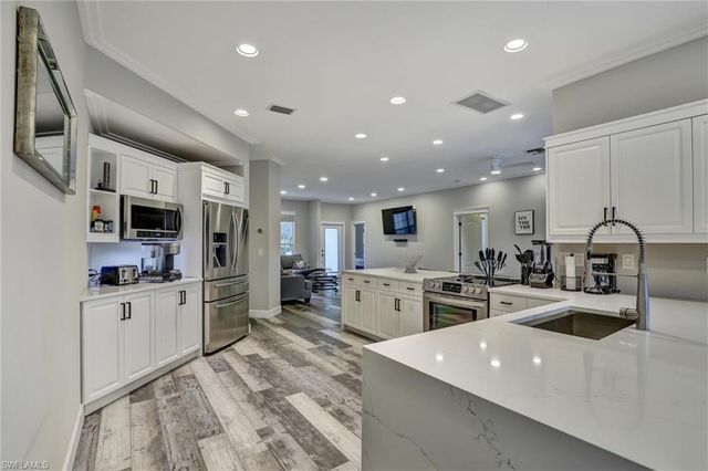 4707 Brixton CT, Lehigh Acres, FL 33973