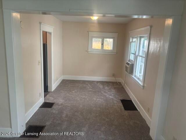 1916 Beal Avenue, Lansing, MI 48910