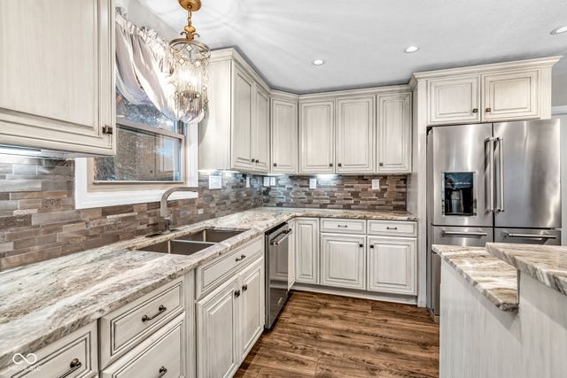 4953 Hillcrest Court, Avon, IN 46123