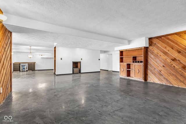 4953 Hillcrest Court, Avon, IN 46123